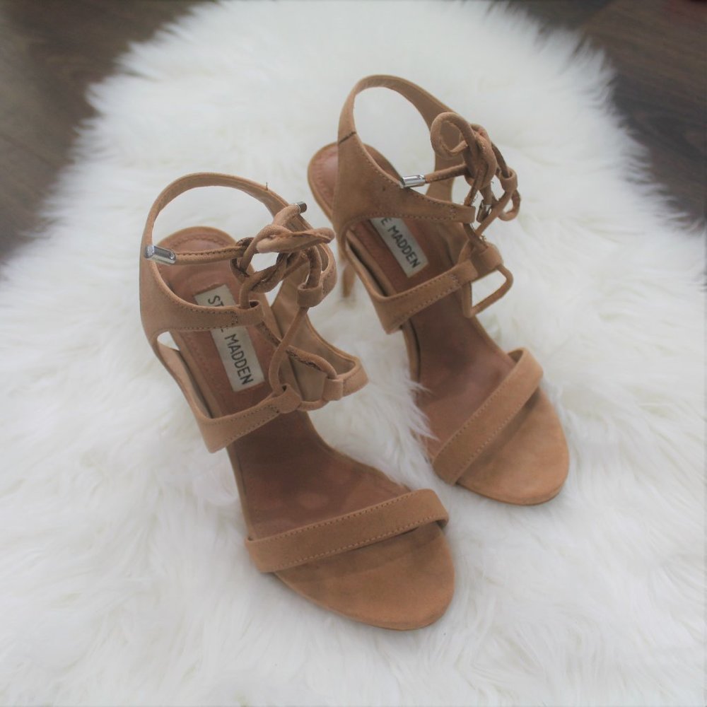 Steve Madden Sz 6 Brown lace up heels